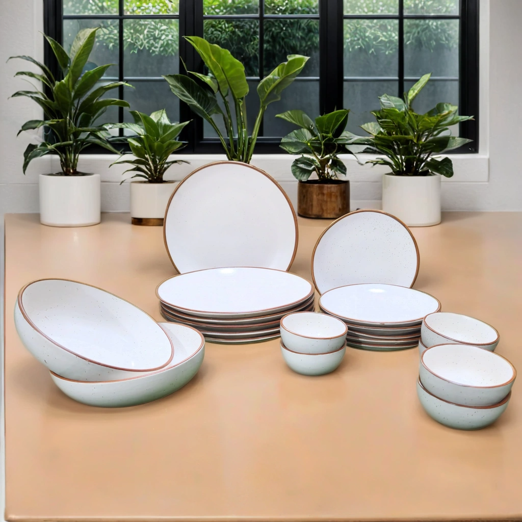 Elegant 20 Piece Ceramic Dinner Set – (White-brown border) 1 Mokker (13)